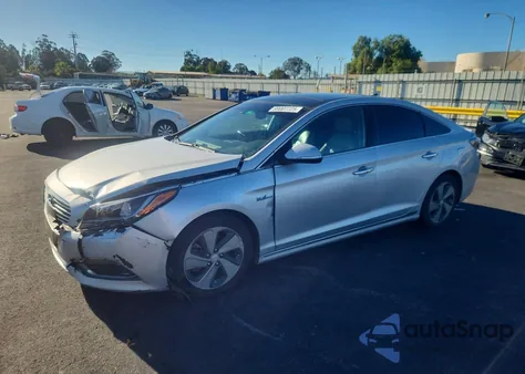 2016 Hyundai Sonata Hybrid from USA, damaged, VIN KMHE34L18GA008923